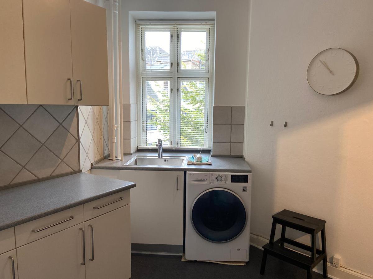 Bright 2-Bedroom Apartment In Elegant Osterbro Copenhague Exterior foto